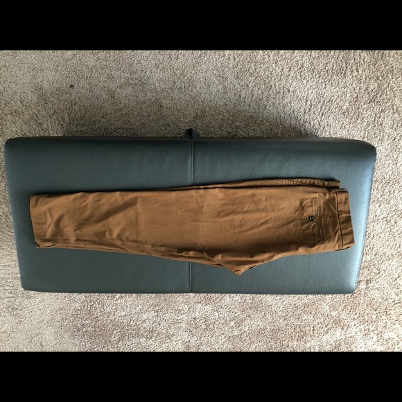 Flawless, Excellent condition, brand name clothes! - Picture 2 of 3